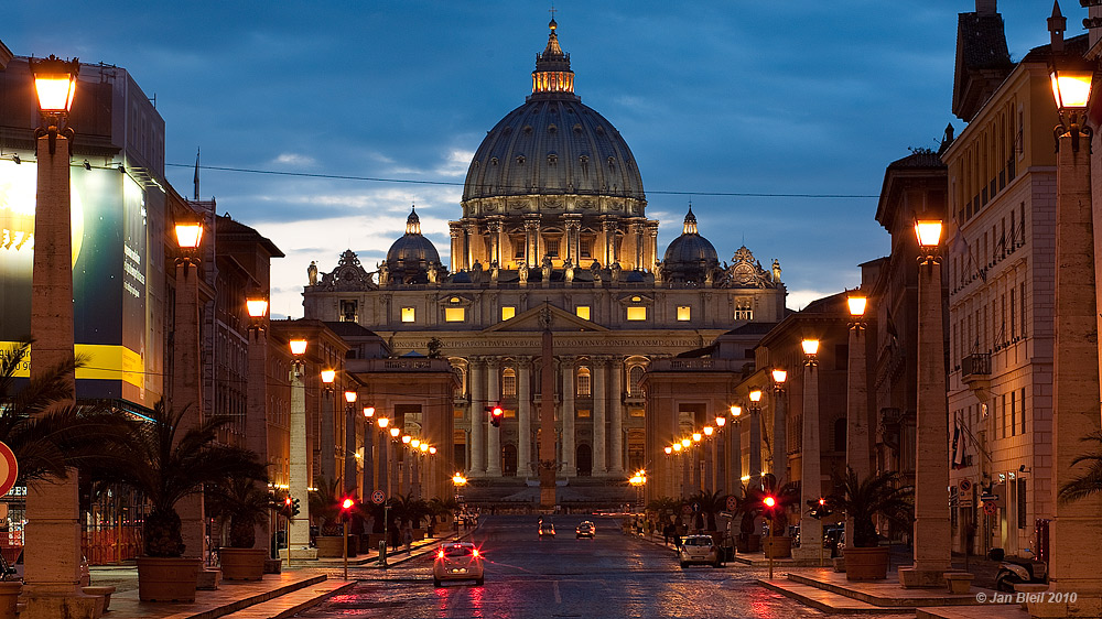 ~ vatican@night ~