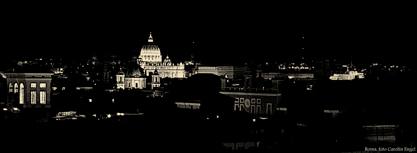 Vatikan by night