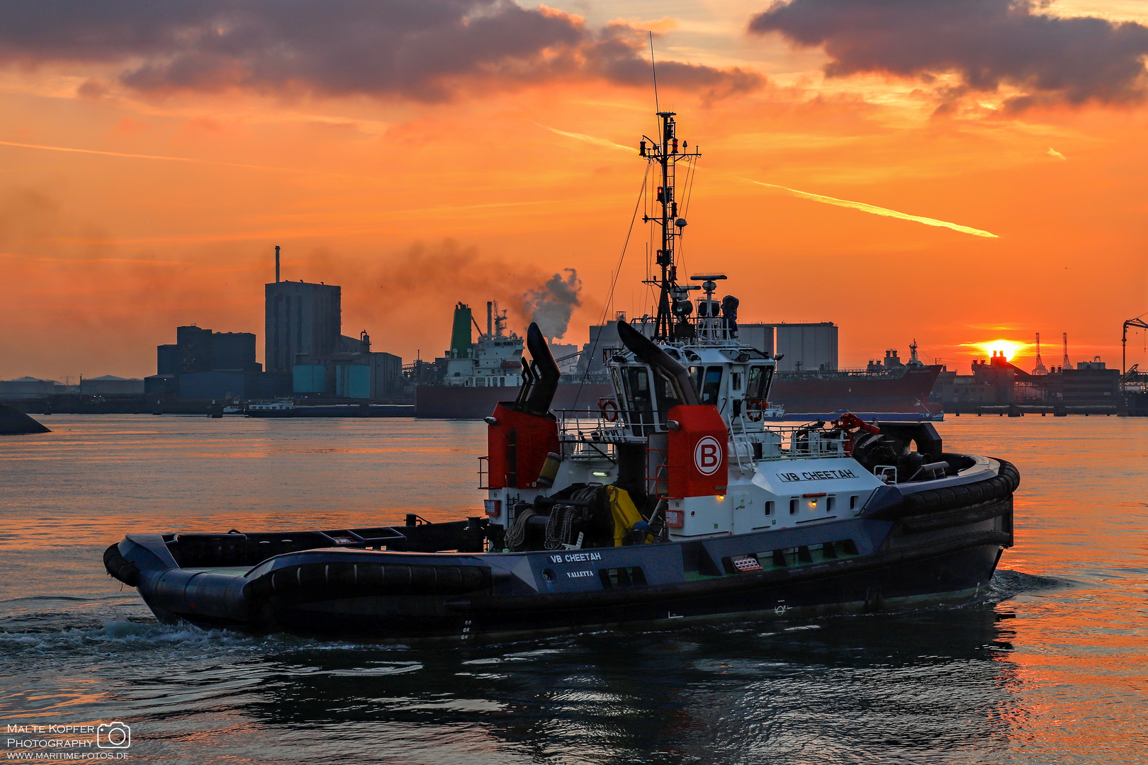 "VB Cheetah" sailing into sunset.