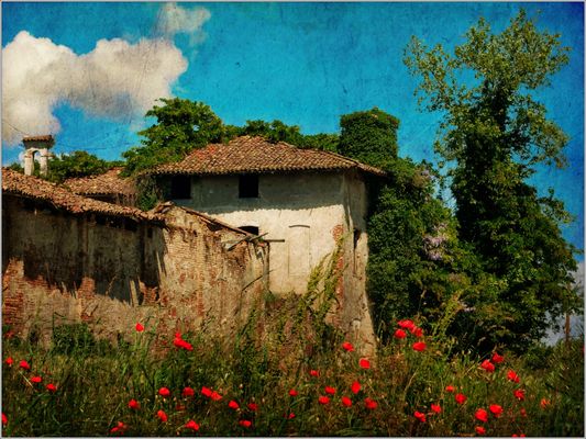 Vecchie cascine lombarde.