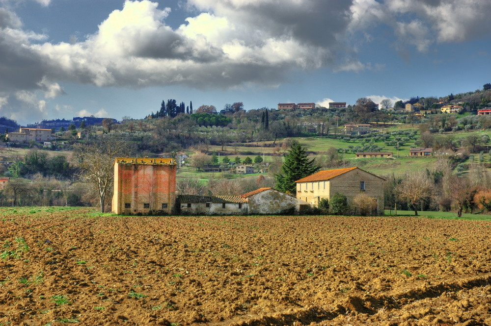 vecchio casolare