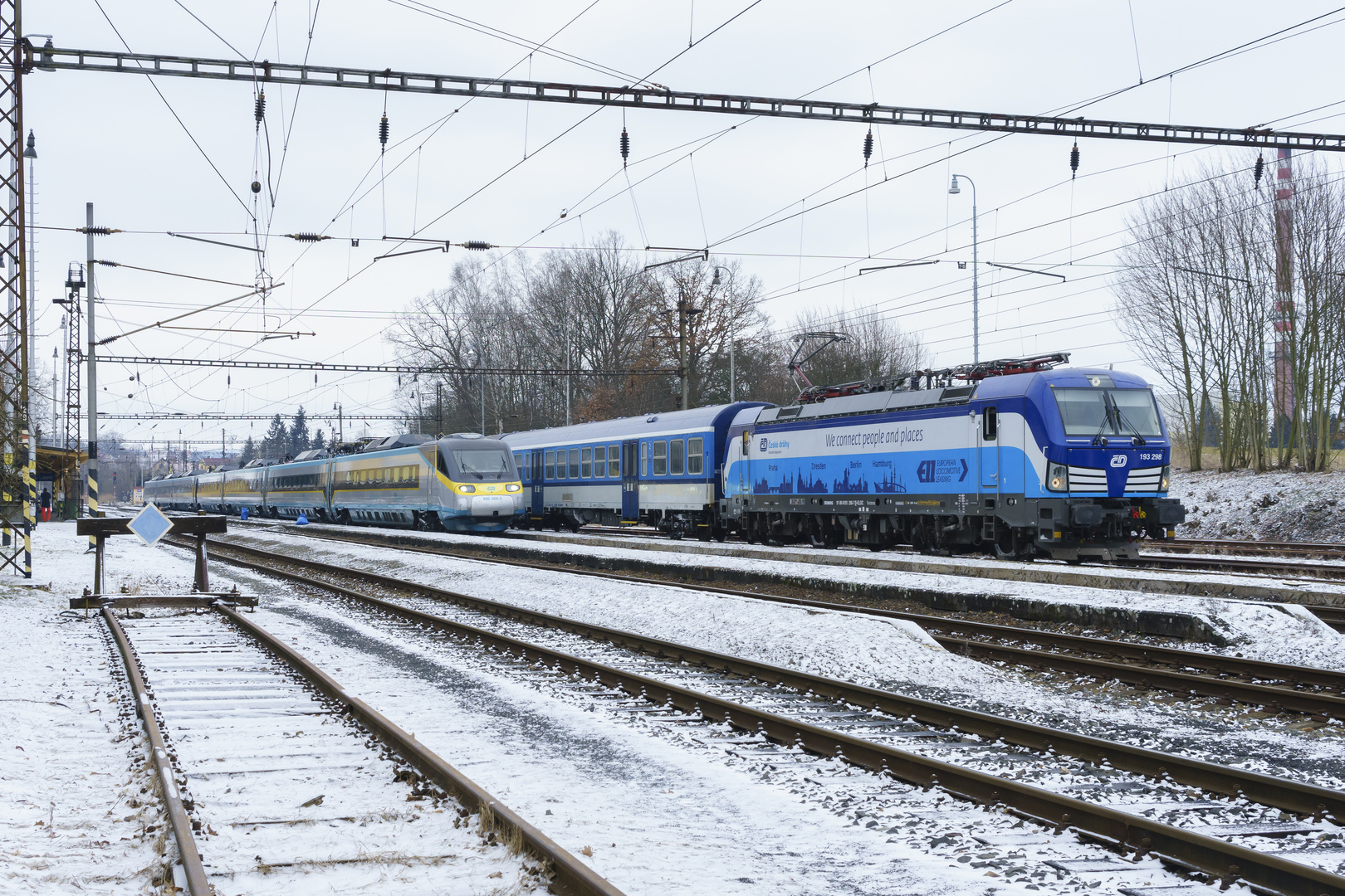 Vectron 193 298 und Pendolino 682 006 in Franzensbad 