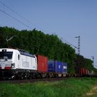 Vectron mit Containerzug