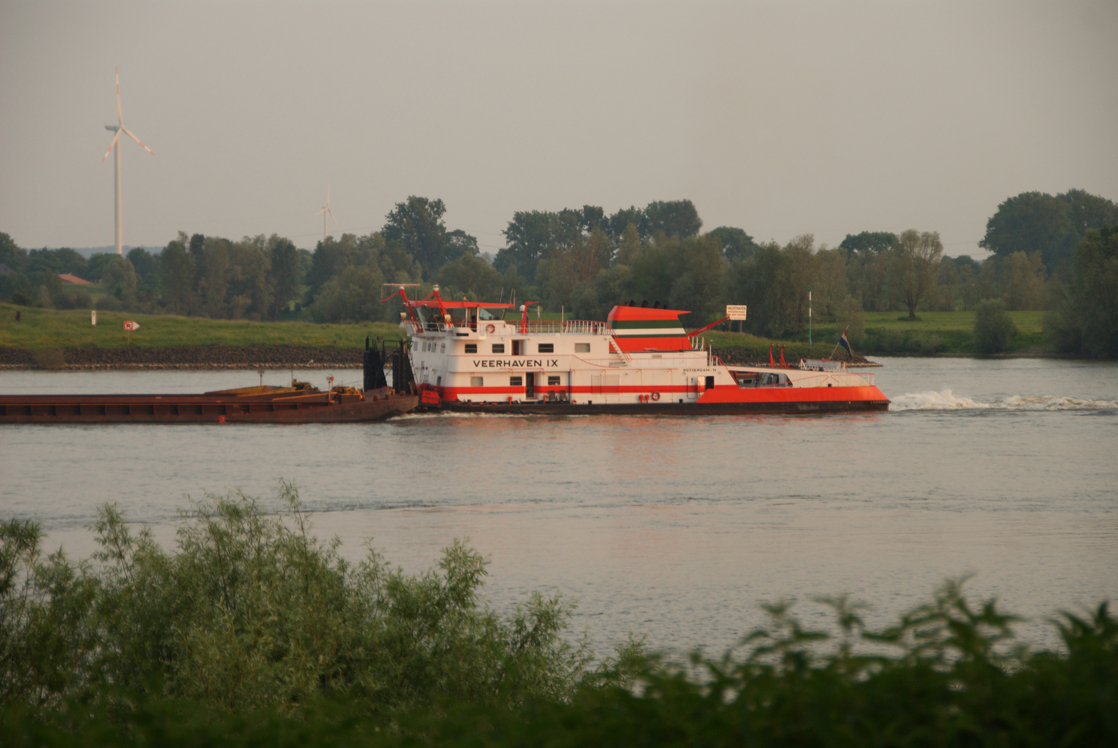 Veerhaven IX einer der starken vom Niederrhein