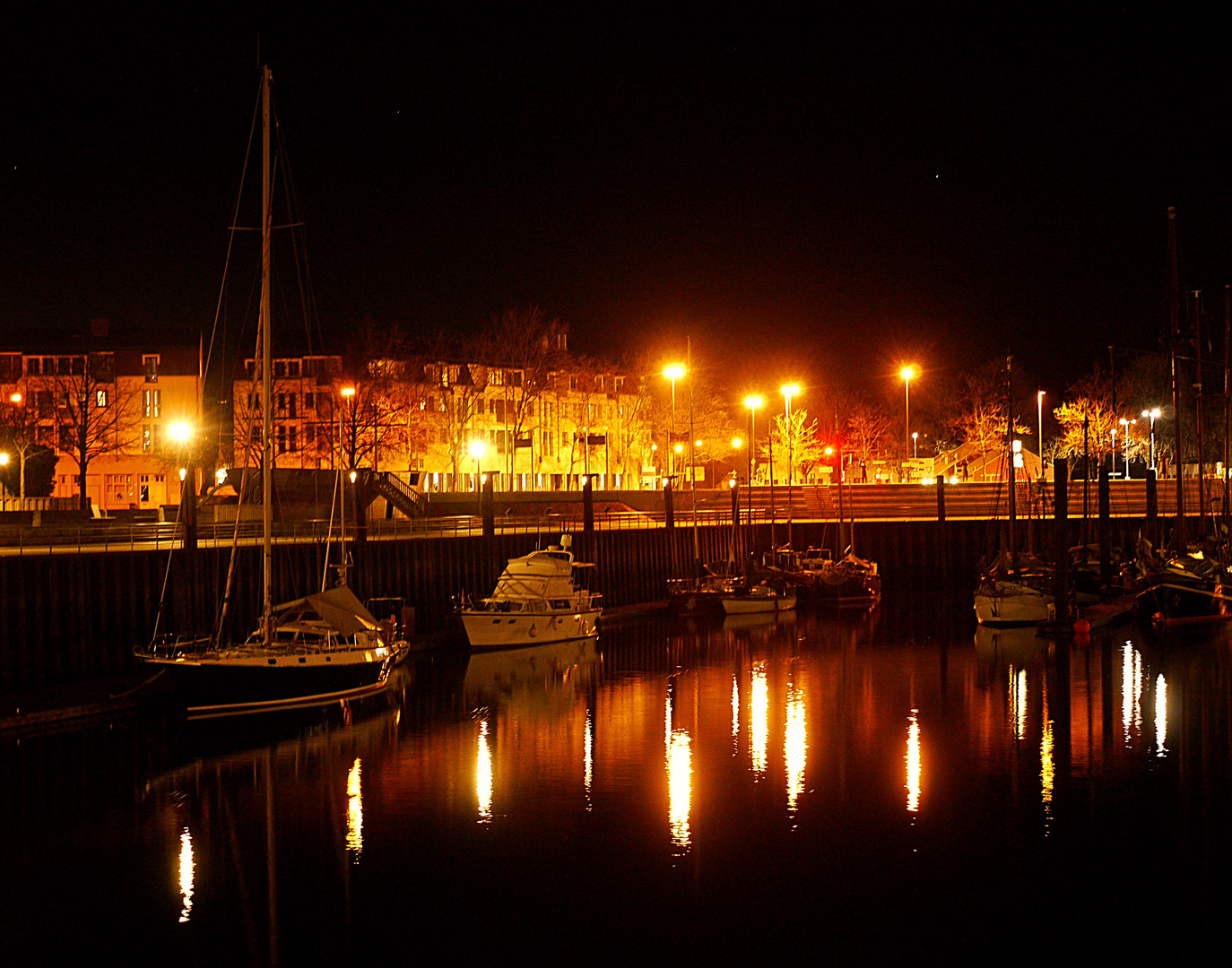 Vegesacker Hafen bei Nacht