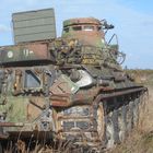 Véhicule militaire abandonné près de Saumur (49)