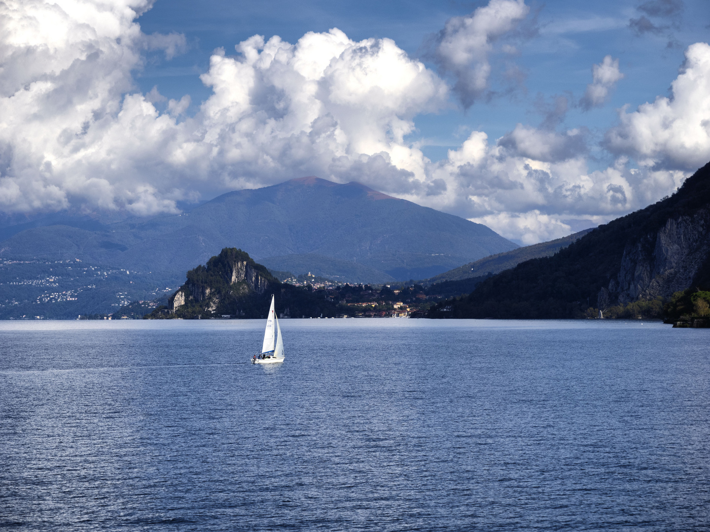 Vela dal traghetto