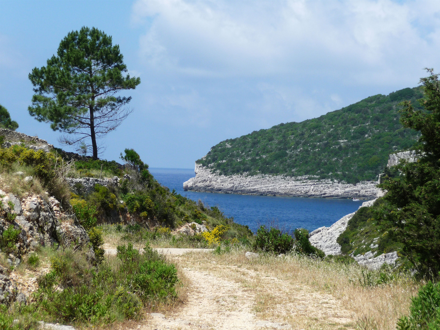 Velianitatika Avlaki Bucht auf Paxos (Paxi) im Mai