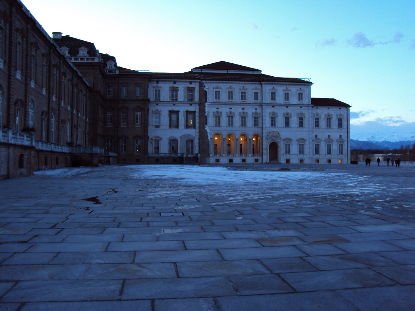 Venaria Reale, la Reggia dal cortile d'accesso