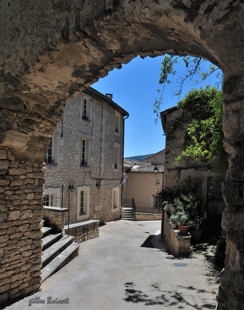 Venasque village du Luberon