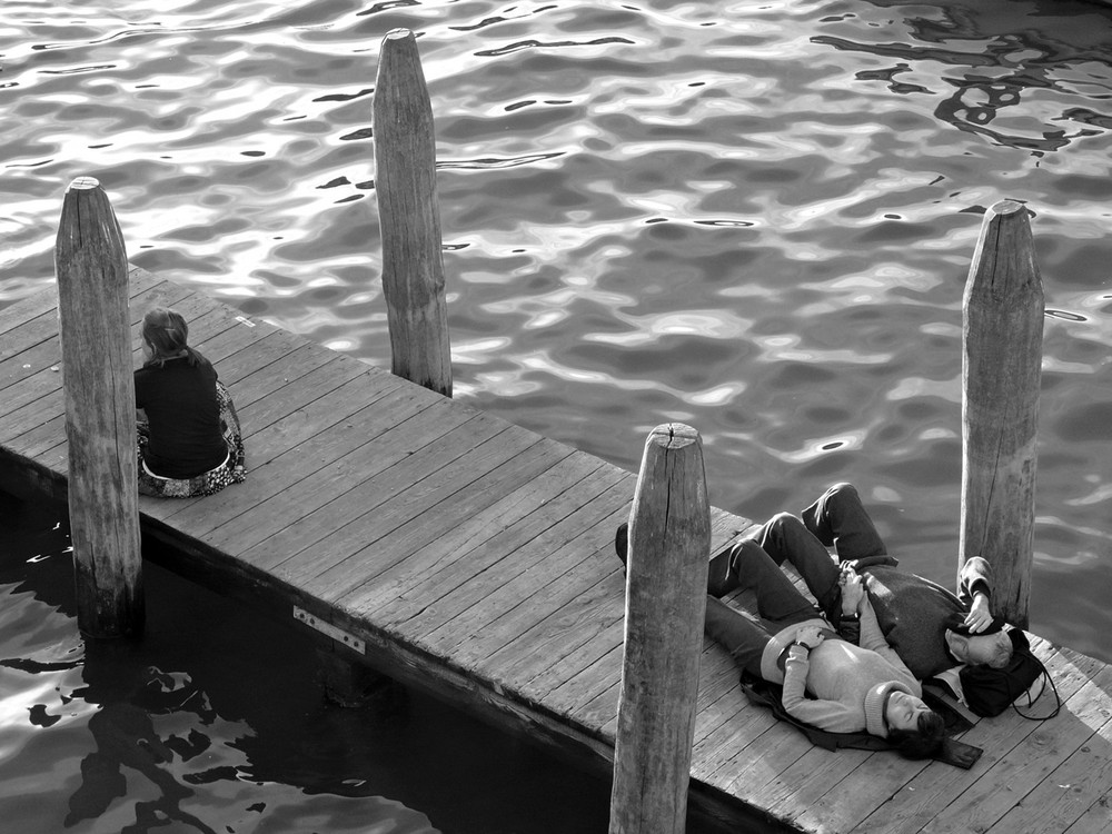 Venecia en blanco y negro, el descanso