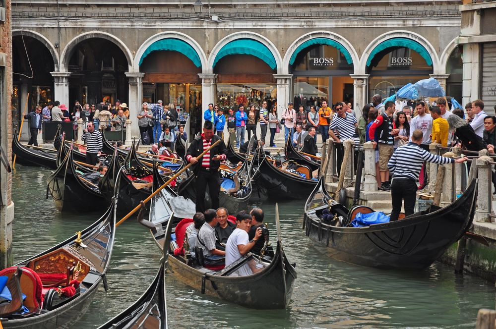 Venedig, Anlegesteg für Touristengondeln...