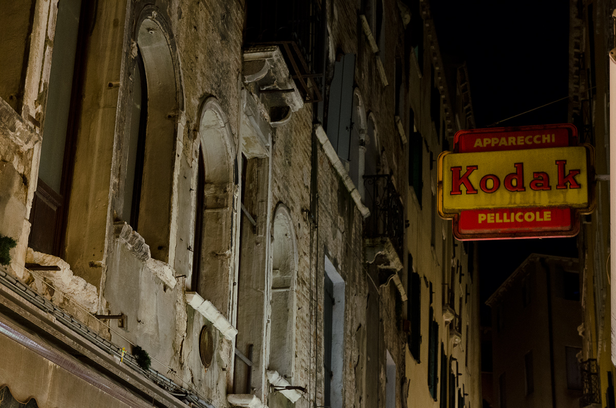 Venedig bei Nacht - Kodak ist dabei..