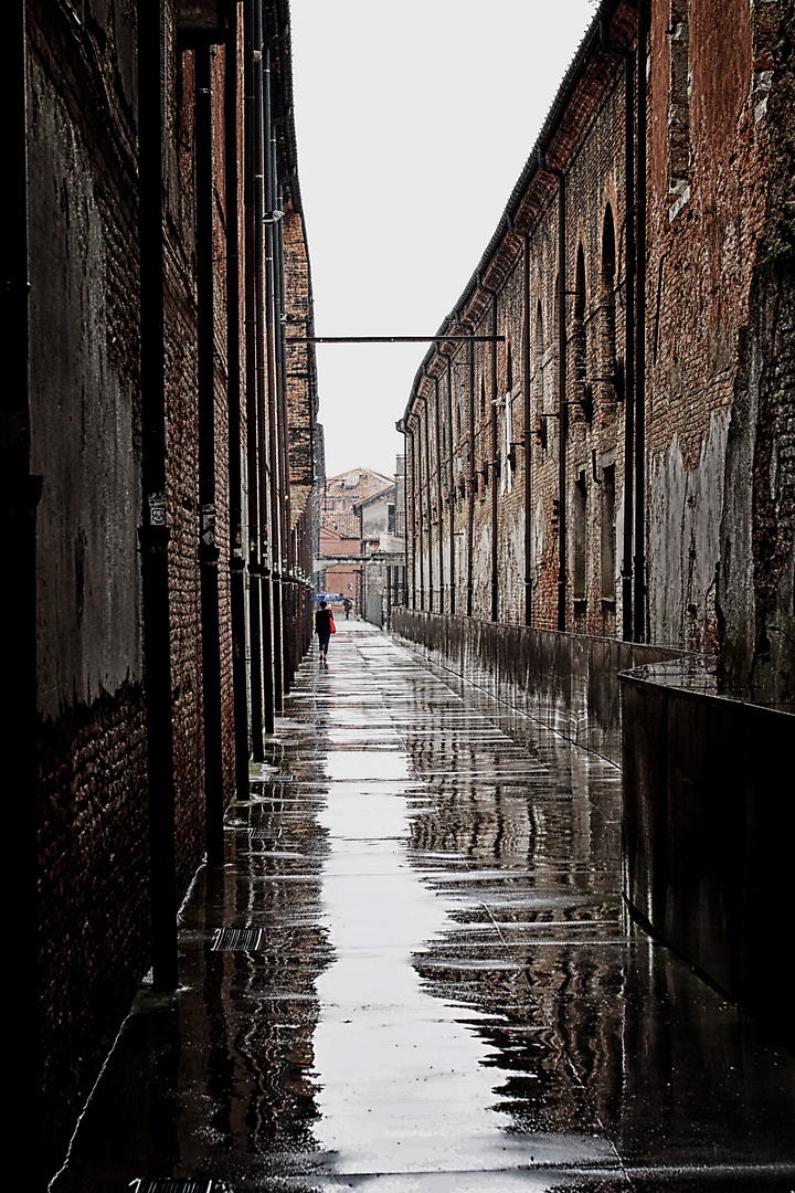 Venedig bei Regen  Foto Bild streetfotografie mit 