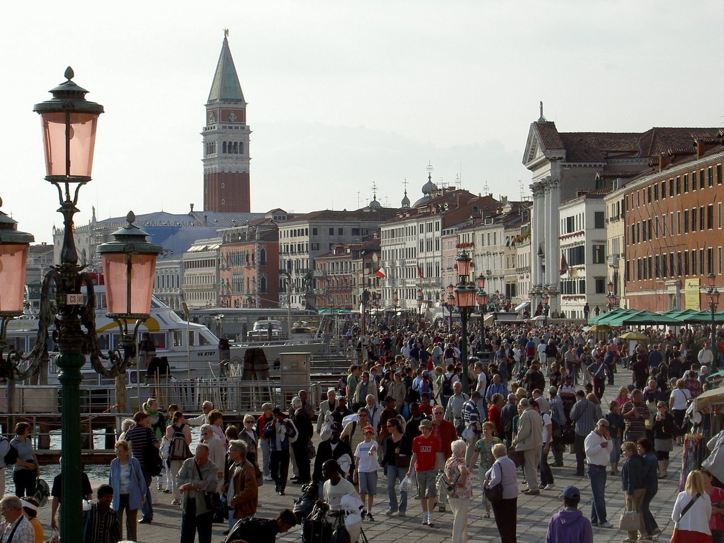 Venedig, Besucherandrang nahe dem Markusplatz