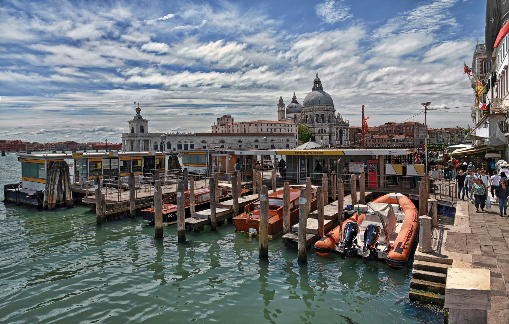 VENEDIG  - Blick auf die Santa Maria della Salute -