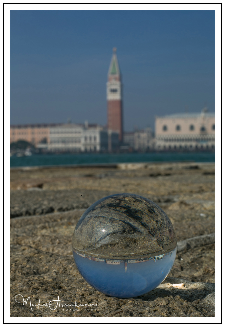 Venedig durch die Glaskugel