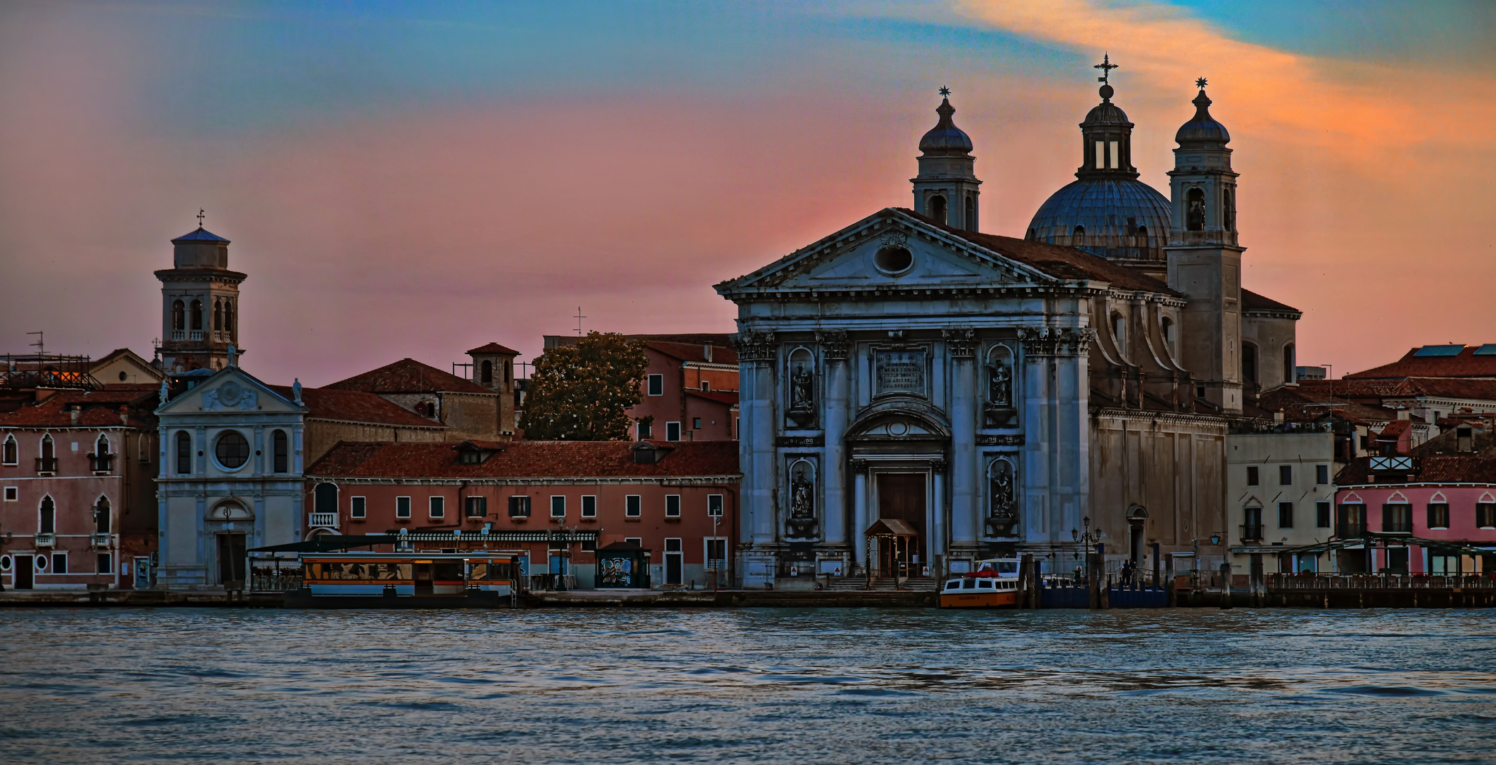 VENEDIG   - Ein schöner Tag neigt sich dem Ende -