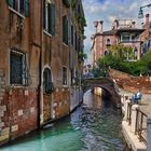 VENEDIG  - Ein Sonnenbad am Kanal -