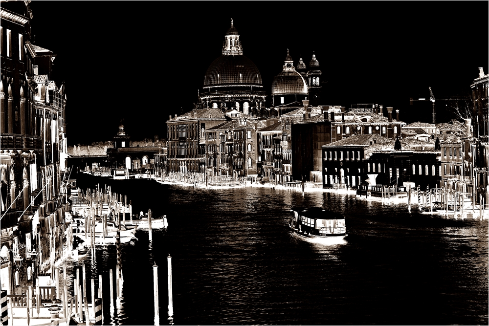 Venedig experimentell invert