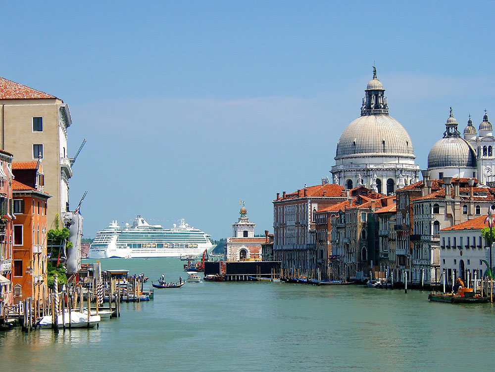 VENEDIG ...