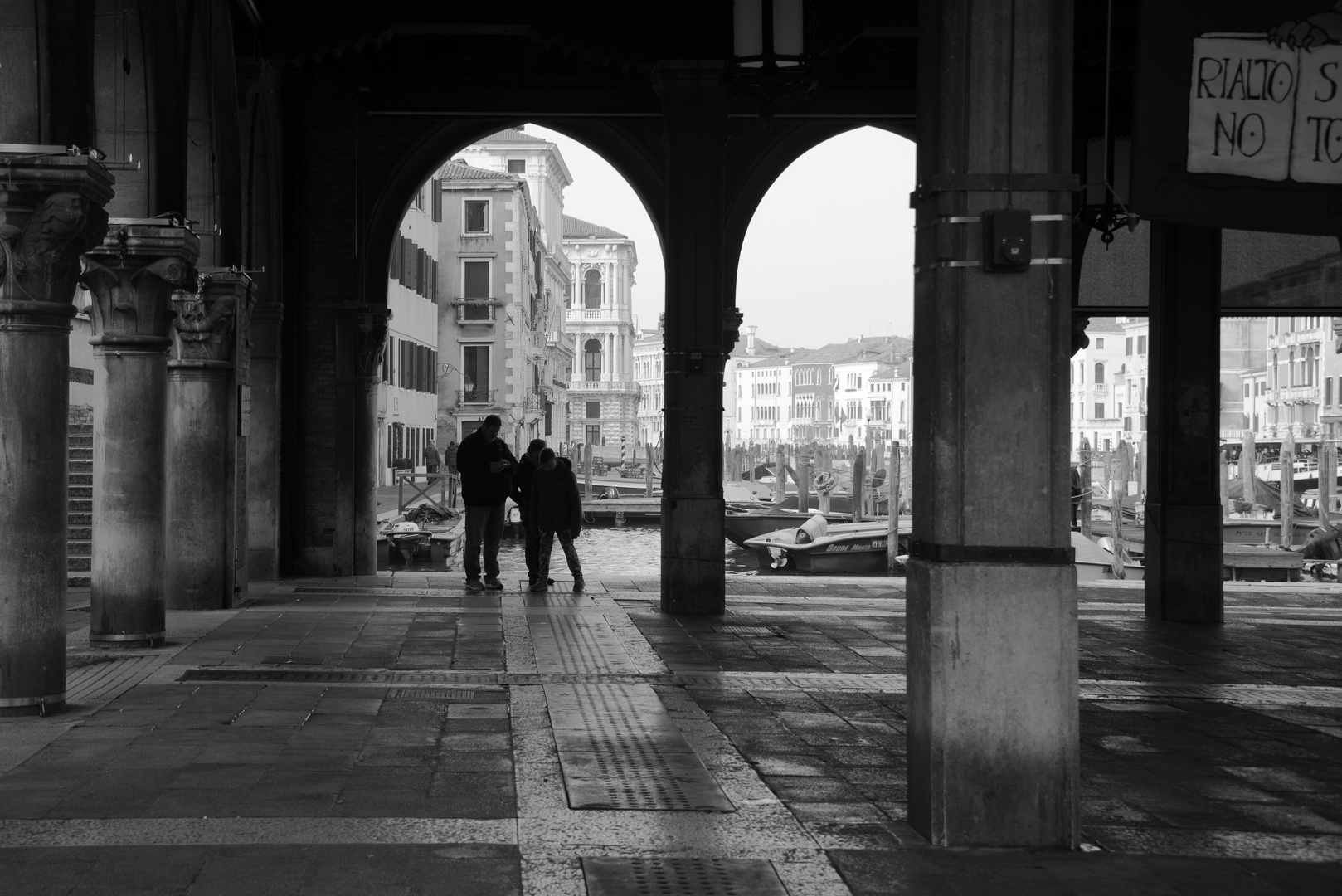 venedig - fischmarkthalle am rialto