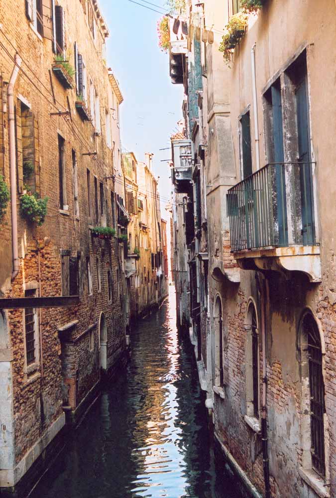 Venedig Gasse von Gunnar Laue