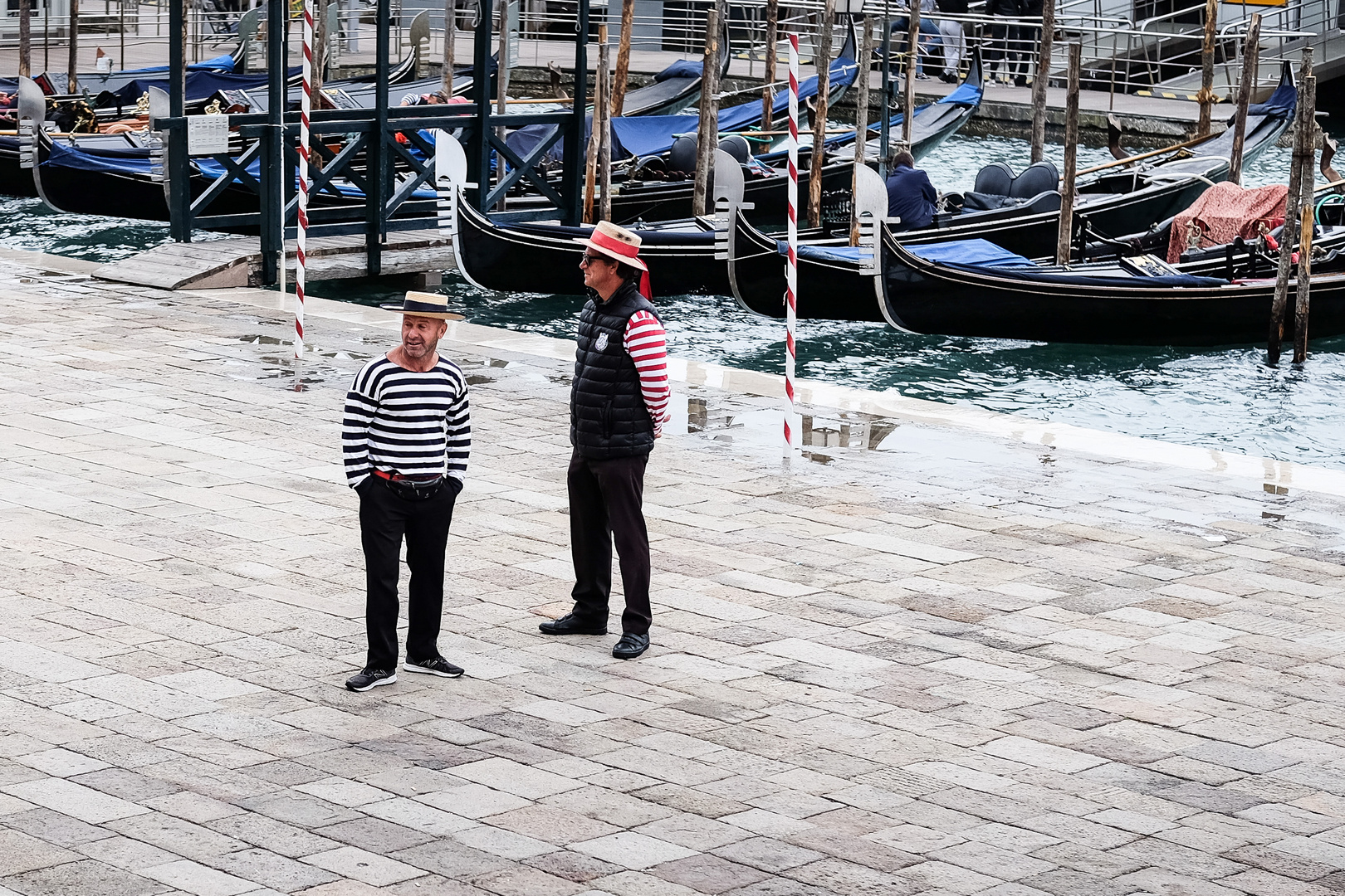 Venedig. Gondolieri