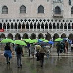 Venedig: Gut beschirmt