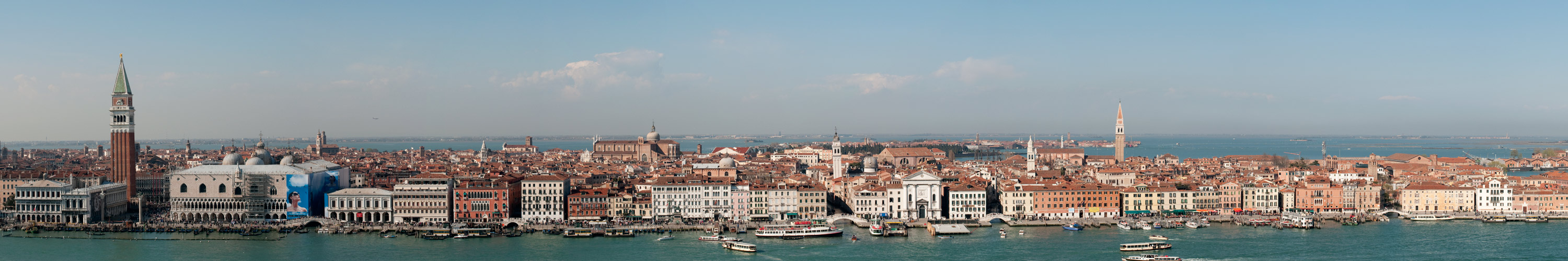 Venedig im Vorbeiflug