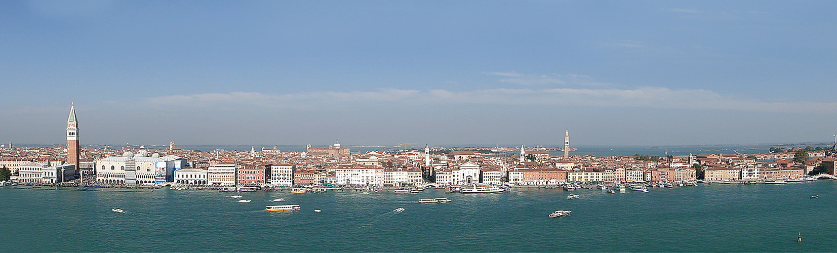 Venedig im Vorbeiziehen