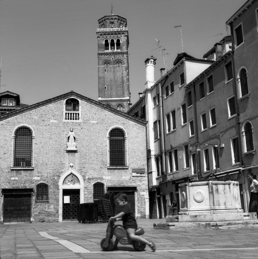 Venedig: Immer im Viereck