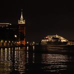 VENEDIG   - Kreuzfahrtschiff -