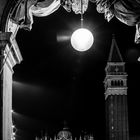 Venedig - Markusplatz bei Nacht