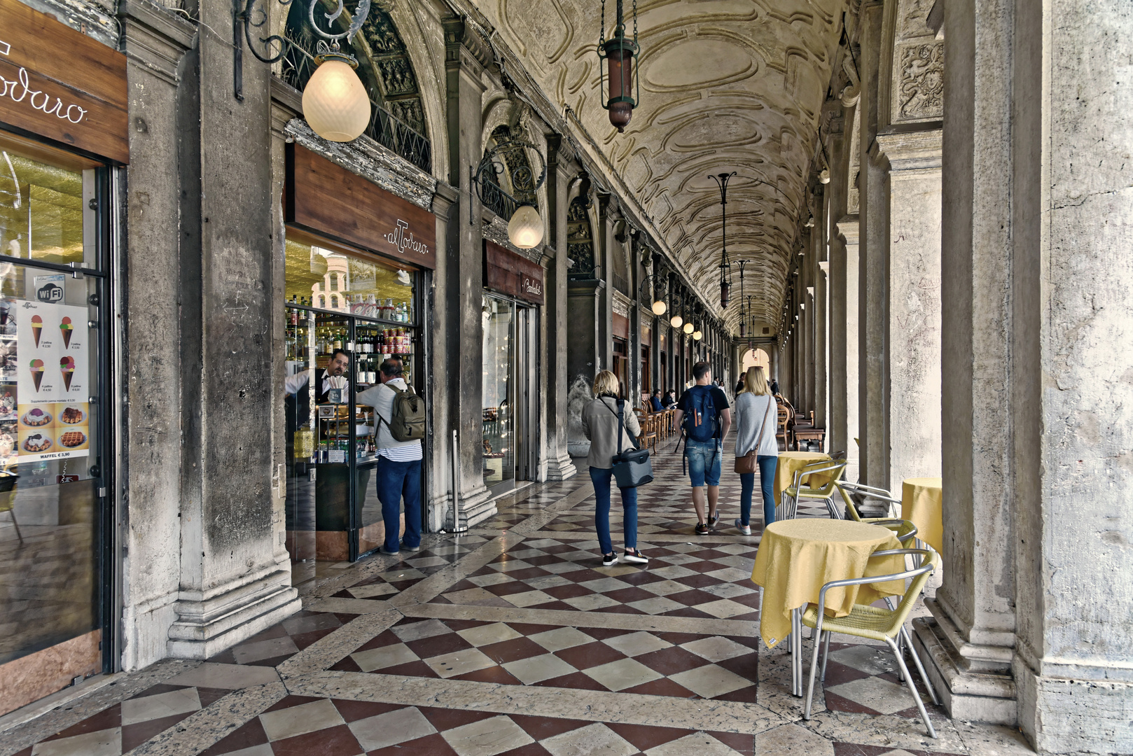 VENEDIG   -  Markusplatz -