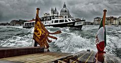 Venedig, mit dem Wassertaxi unterwegs