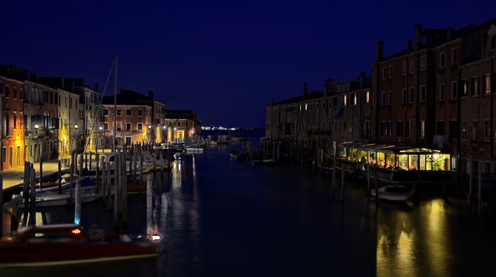 VENEDIG  - Nachts in Giudecca -