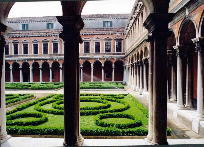 Venedig S. Giorgio Maggiore Kreuzgang