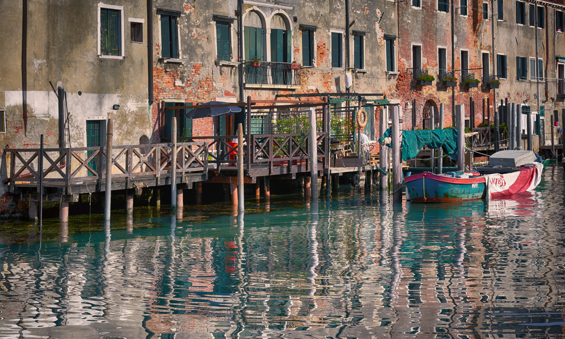 VENEDIG   - Seitenkanal -