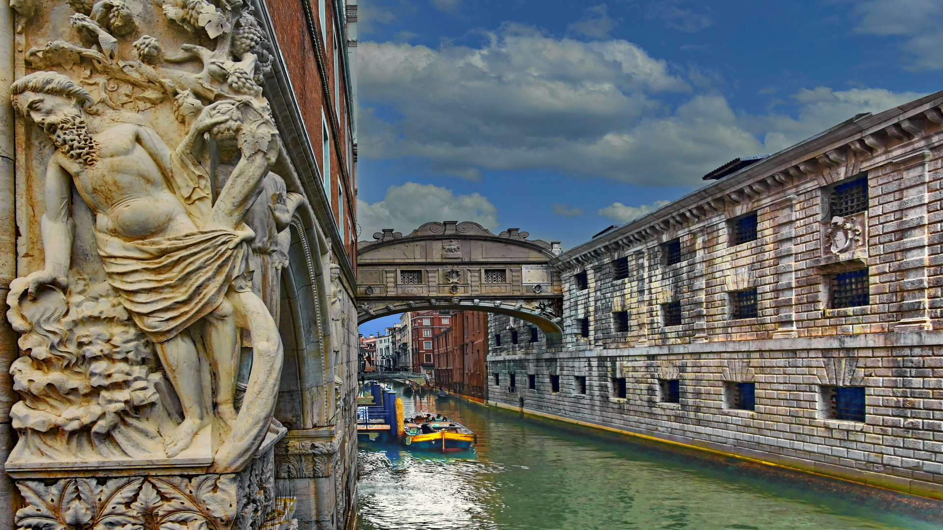 VENEDIG - Seufzerbrücke - Steinskulptur von Filippo Calendario (14. Jh.)