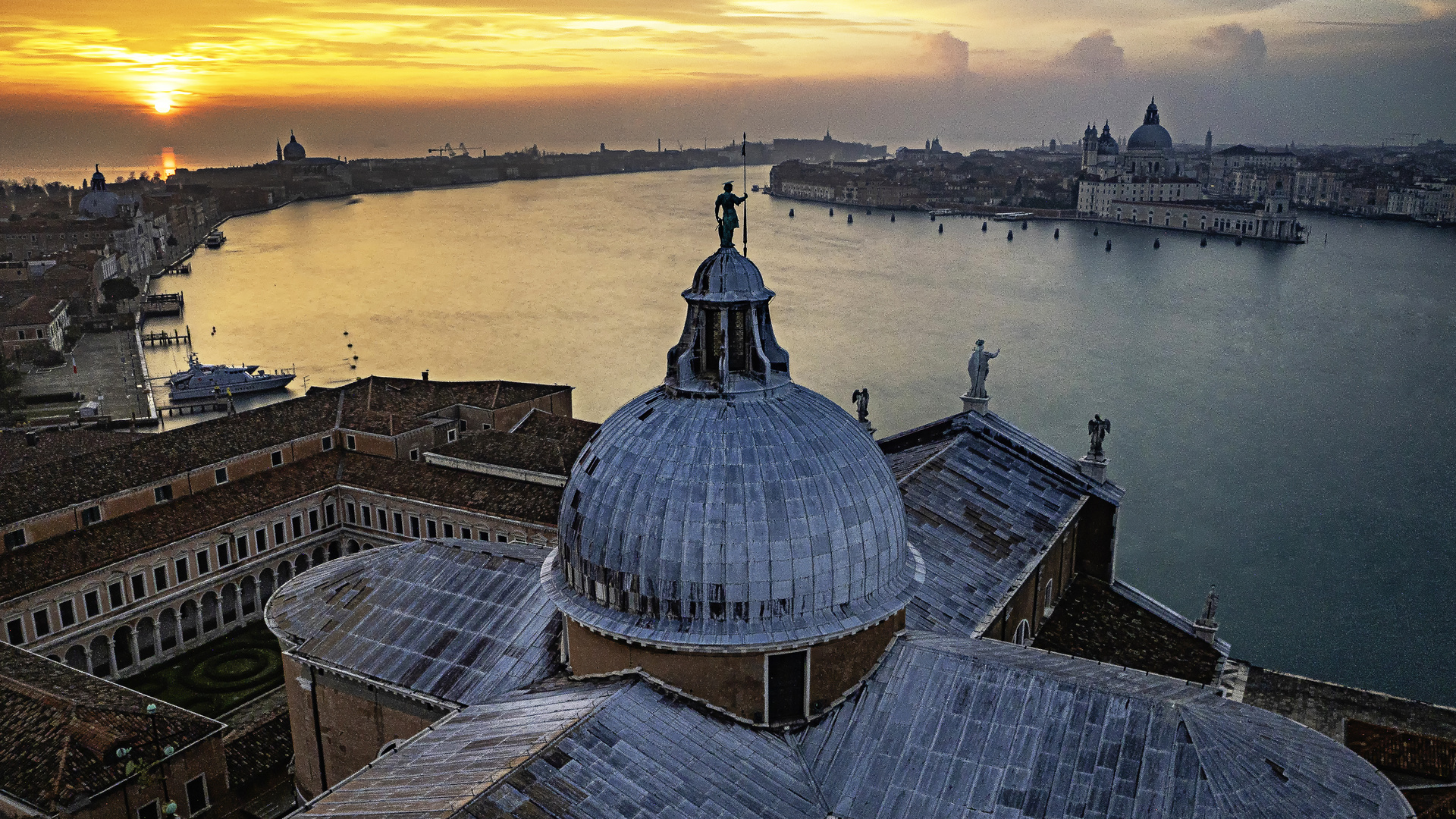 Venedig. Sonnenuntergang. Blick von San Giorgio Maggiore.