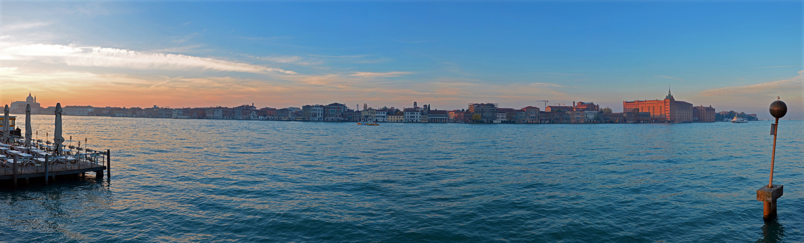 Venedig Sonntag 7:27 Uhr