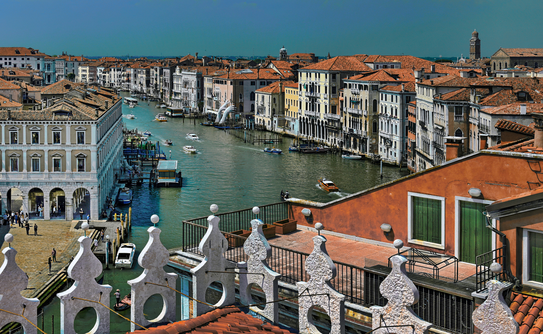 VENEDIG     - Sonntagsbild -