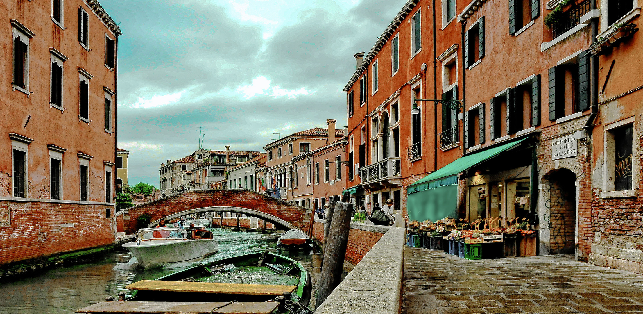 VENEDIG, SOTOPORTEGO E CALLE BALASTRO 