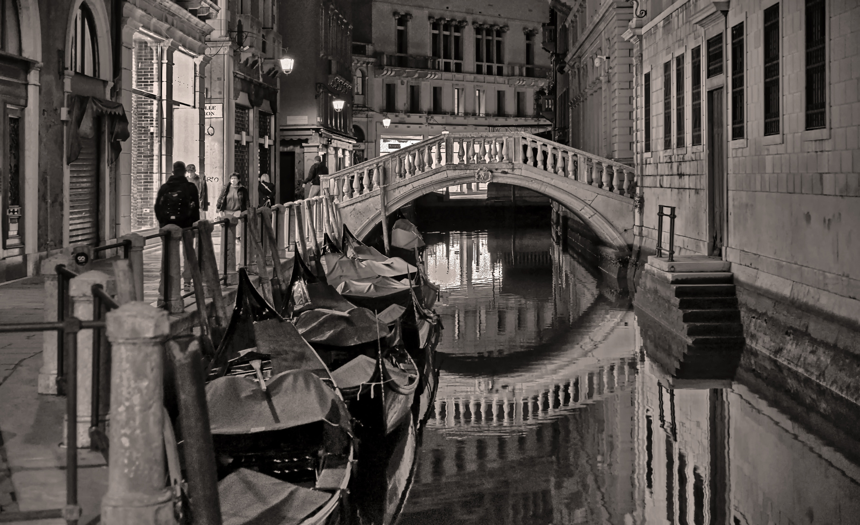 VENEDIG    - Spaziergang am Abend -