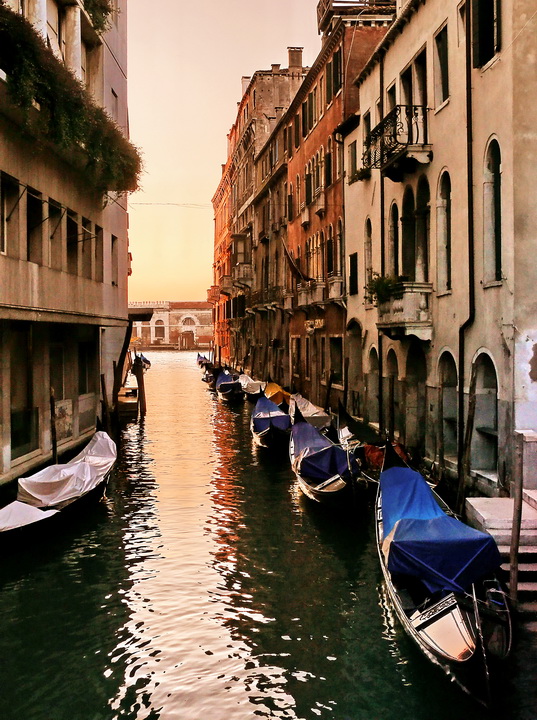 venedig, wieder eine gasse