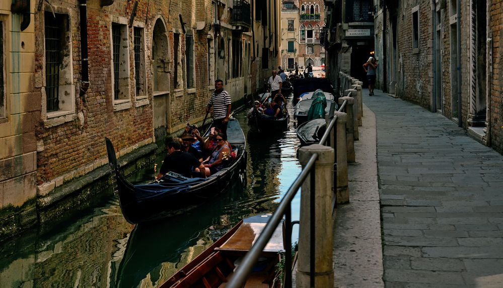 VENEDIG   - Wunderschöne Gassen -