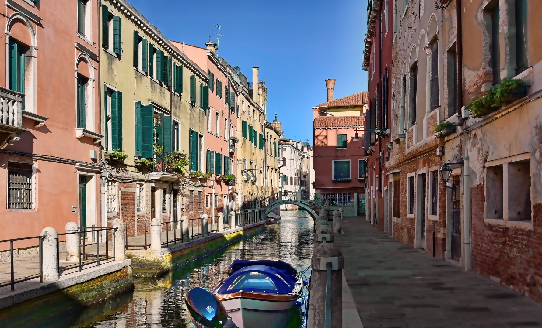 VENEDIG - Wunderschöne Seitenkanäle -