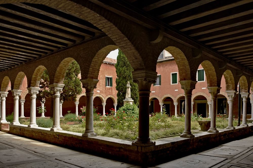 VENEDIG - wunderschöner Kreuzgang - 