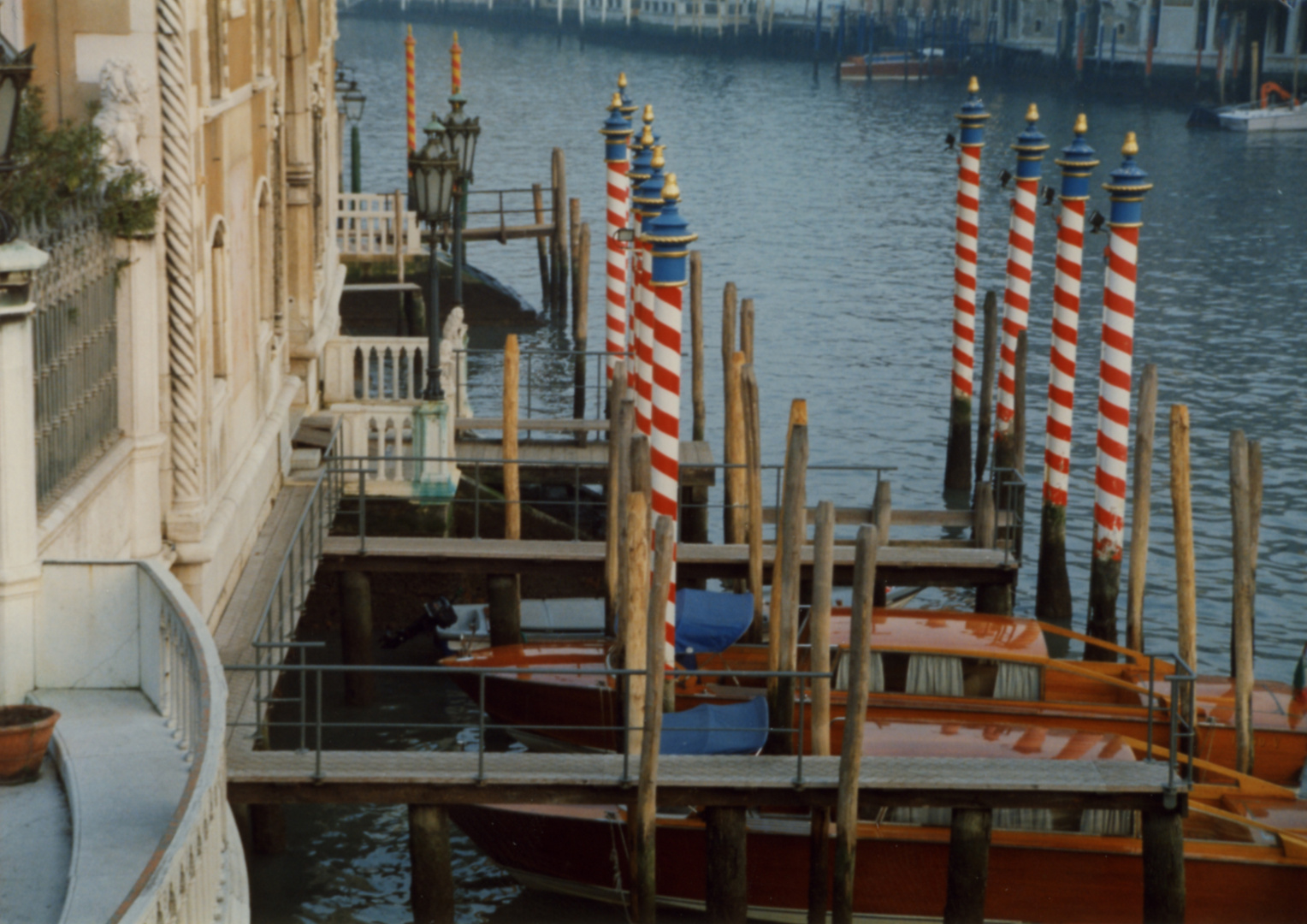 Venezia - Approdo sul Canal Grande